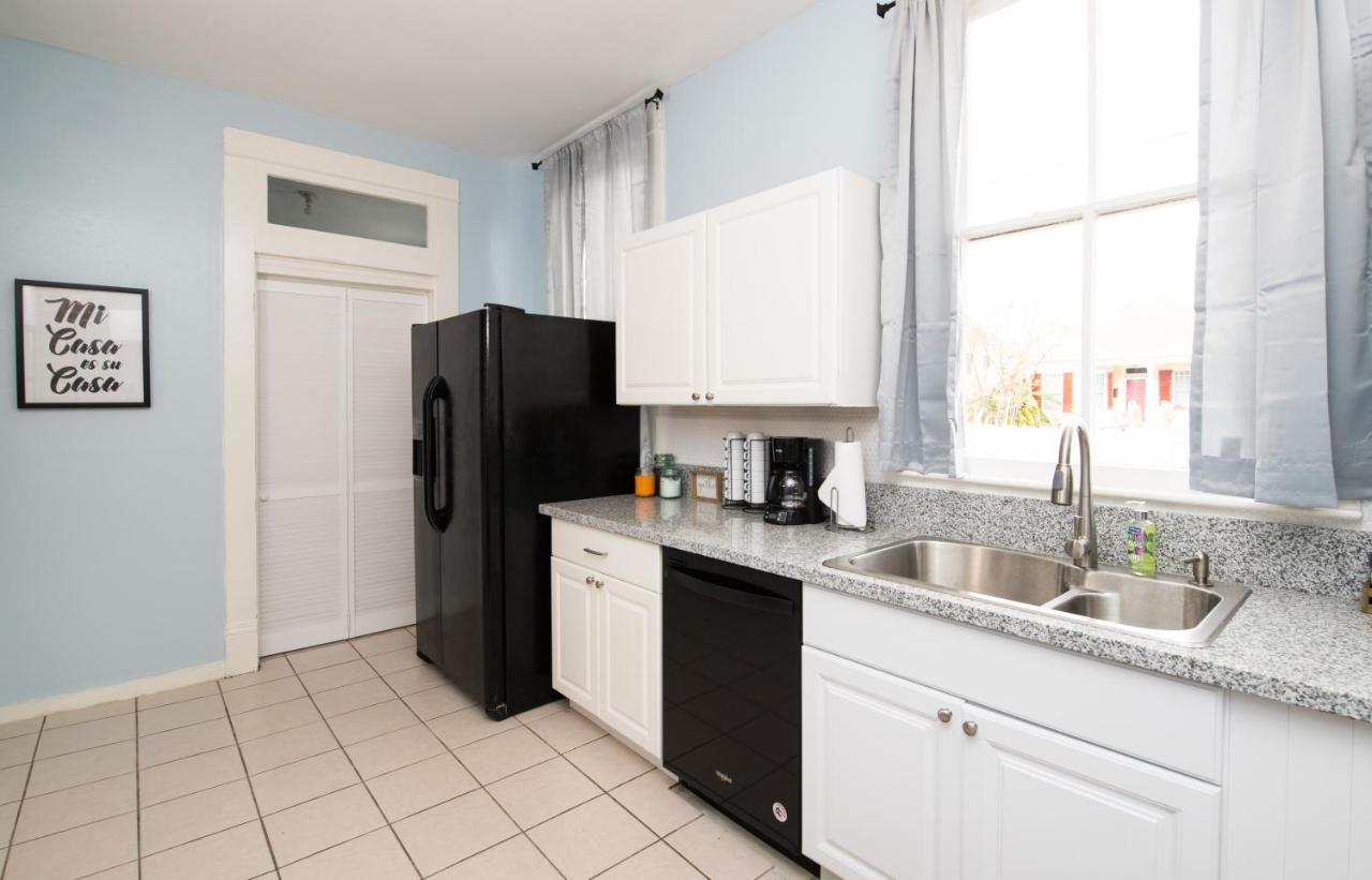 Willa Beautiful Two-Story In Central Galveston, Short Walk To Beach, Near Downtown! | Seas The Breeze Zewnętrze zdjęcie