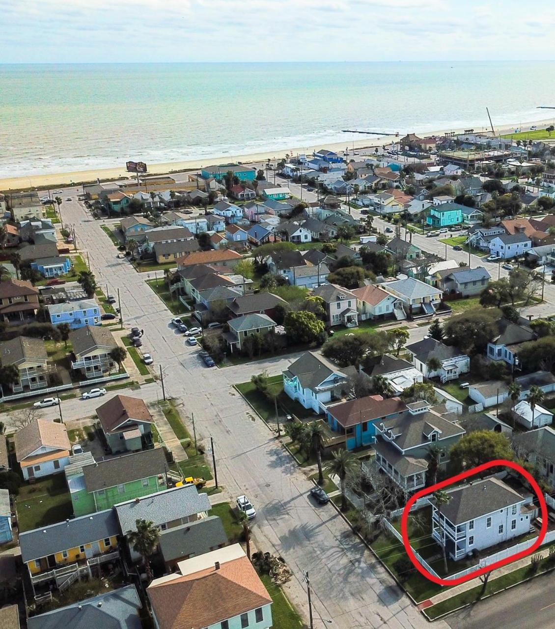 Willa Beautiful Two-Story In Central Galveston, Short Walk To Beach, Near Downtown! | Seas The Breeze Zewnętrze zdjęcie